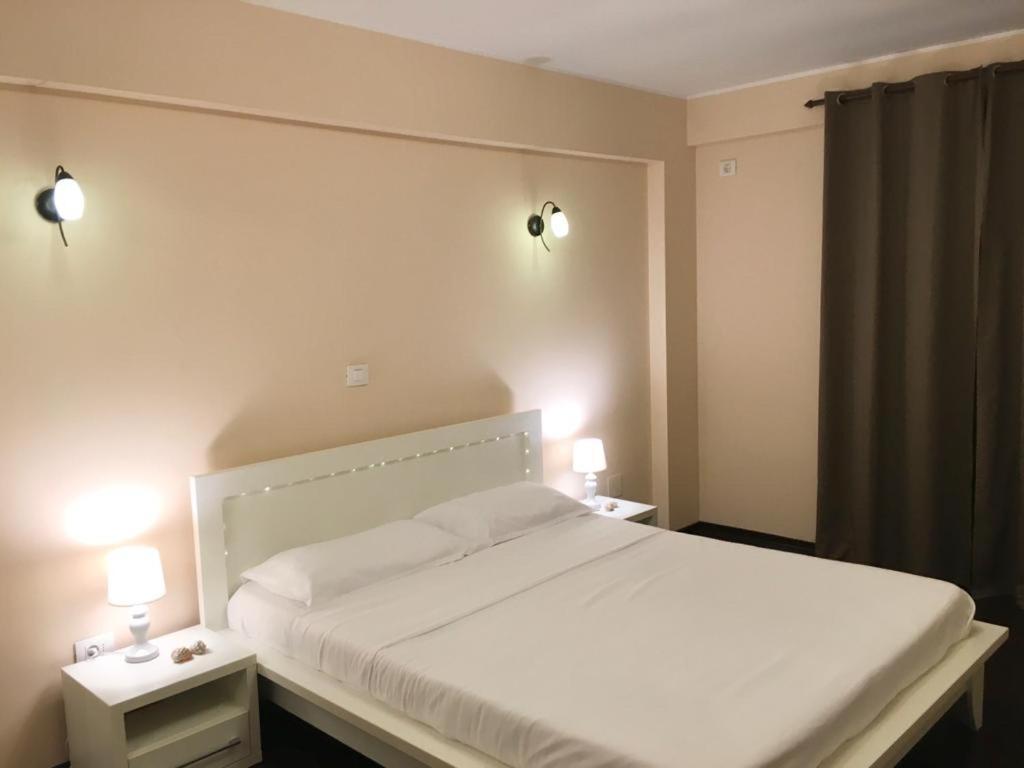 Sea Escape Apartment Mamaia Exterior photo